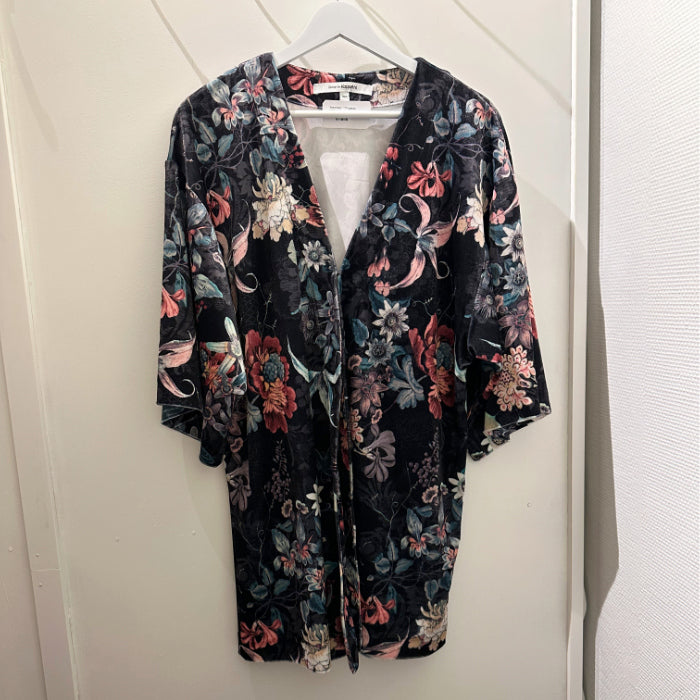 Boho-tyylinen samettiyläosa