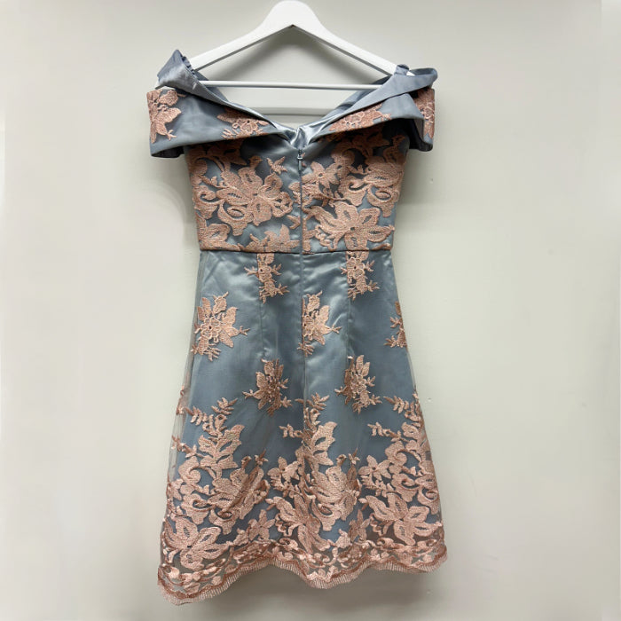 Chi Chi London juhlamekko