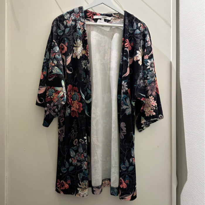 Boho-tyylinen samettiyläosa