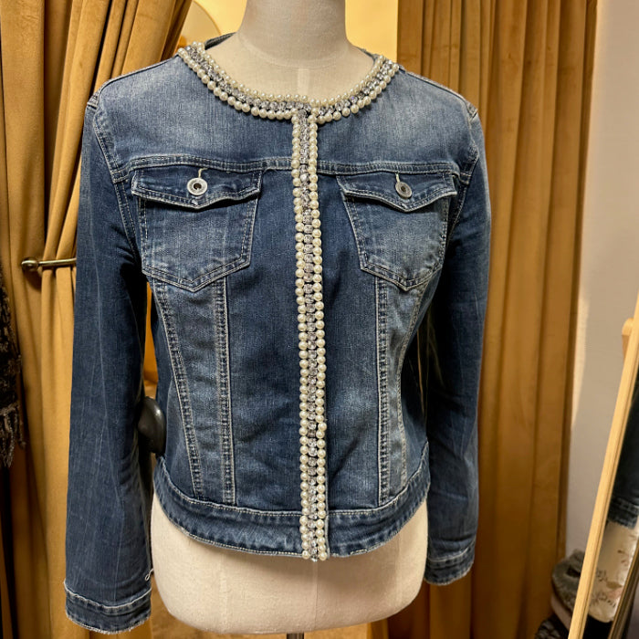 Koristeltu farkkutakki