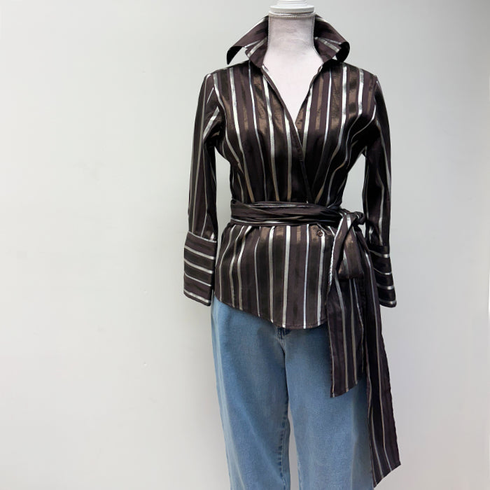 Kietaisumallinen paitapusero