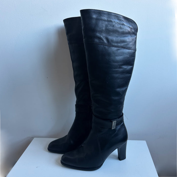 Korkeavartiset nahkasaapikkaat