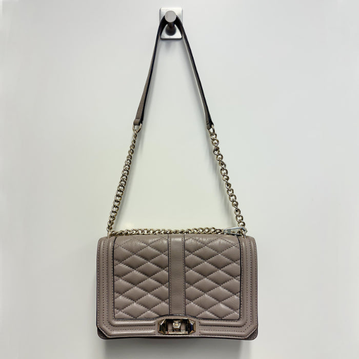 Rebecca Minkoff Chanel-tyylinen laukku